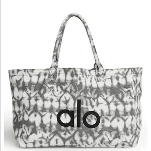 Alo Yoga Grey Tie Dye Shopper Tote
